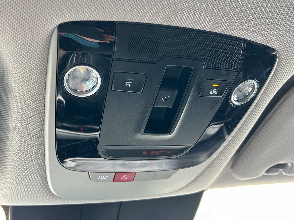 Used 2024 Kia Sorento S w/ Panoramic Sunroof Package FWD image 39