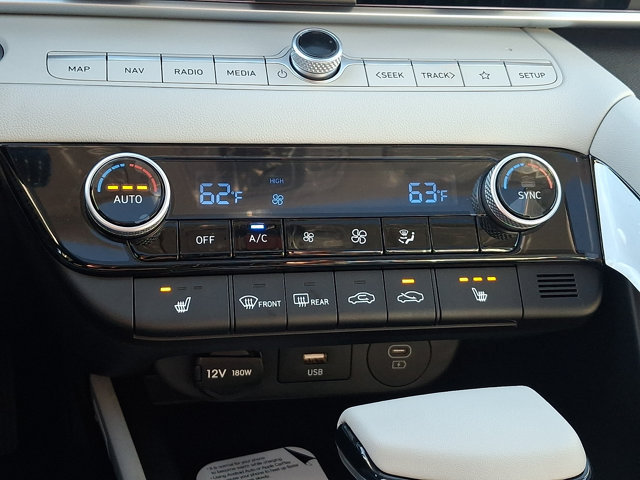 New 2026 Hyundai Elantra Limited FWD image 14