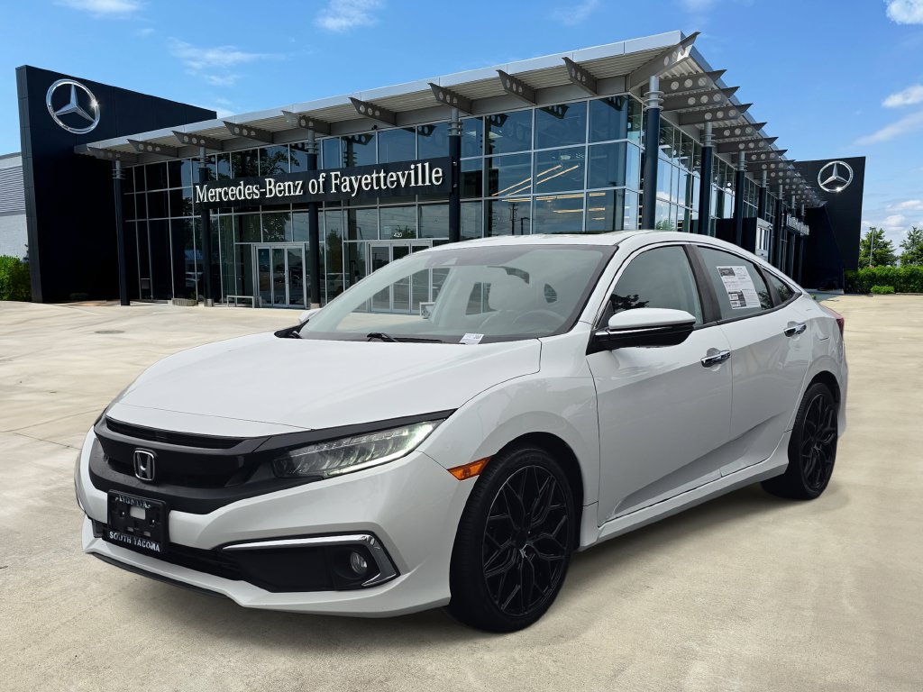 Used 2019 Honda Civic Touring image 1