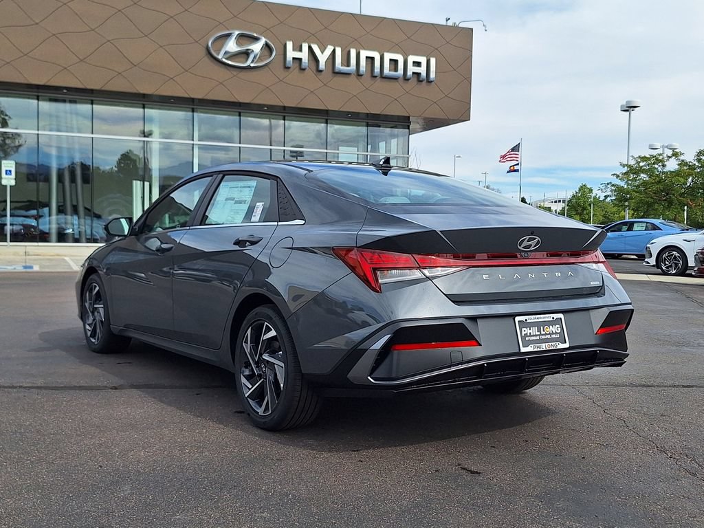 New 2026 Hyundai Elantra Limited FWD image 5