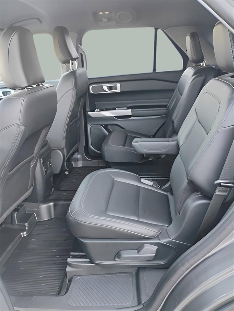 Certified 2023 Ford Explorer XLT w/ Equipment Group 202A image 17