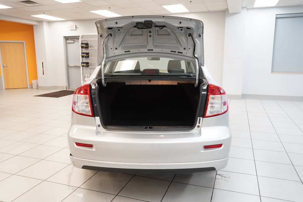 Used 2008 Suzuki SX4 Sedan FWD image 9