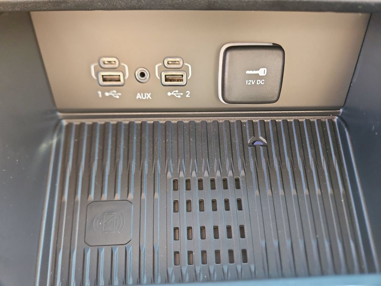 New 2026 Jeep Grand Cherokee Altitude AWD/4WD image 27