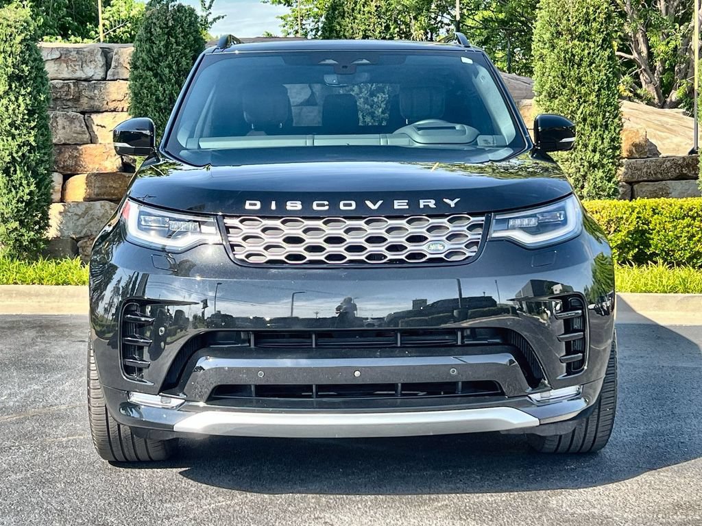 Certified 2025 Land Rover Discovery Metropolitan Edition AWD/4WD image 8