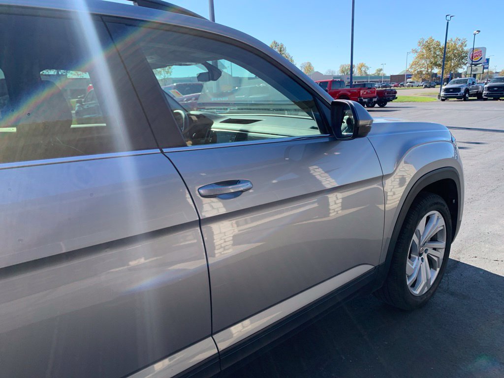 Used 2023 Volkswagen Atlas SE AWD/4WD image 14