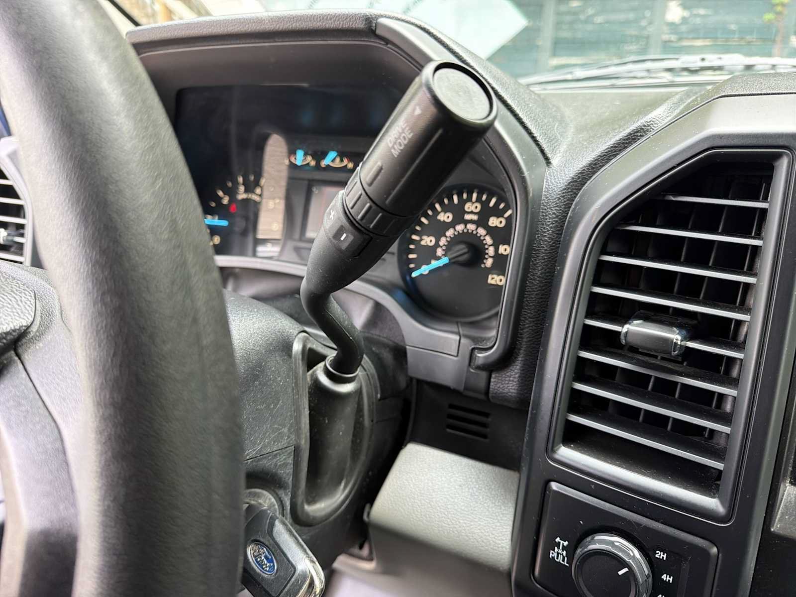 Used 2018 Ford F150 XL w/ Equipment Group 101A Mid AWD/4WD image 18
