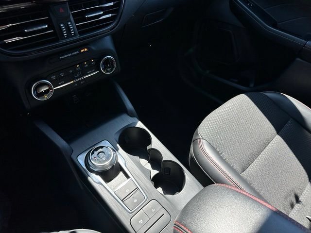 Used 2026 Ford Escape ST-Line AWD/4WD image 14