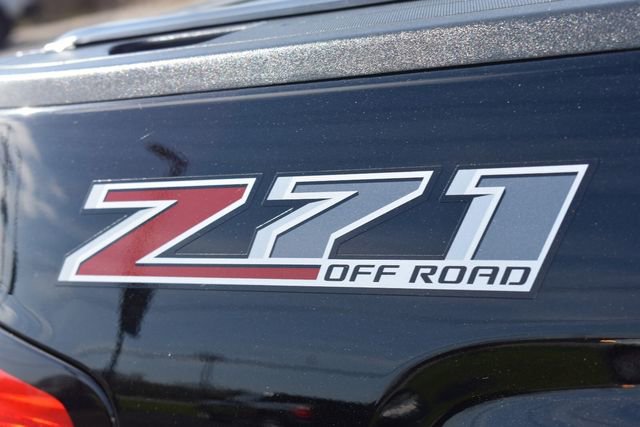 Used 2015 Chevrolet Silverado 1500 LT w/ LT Convenience Package AWD/4WD image 13