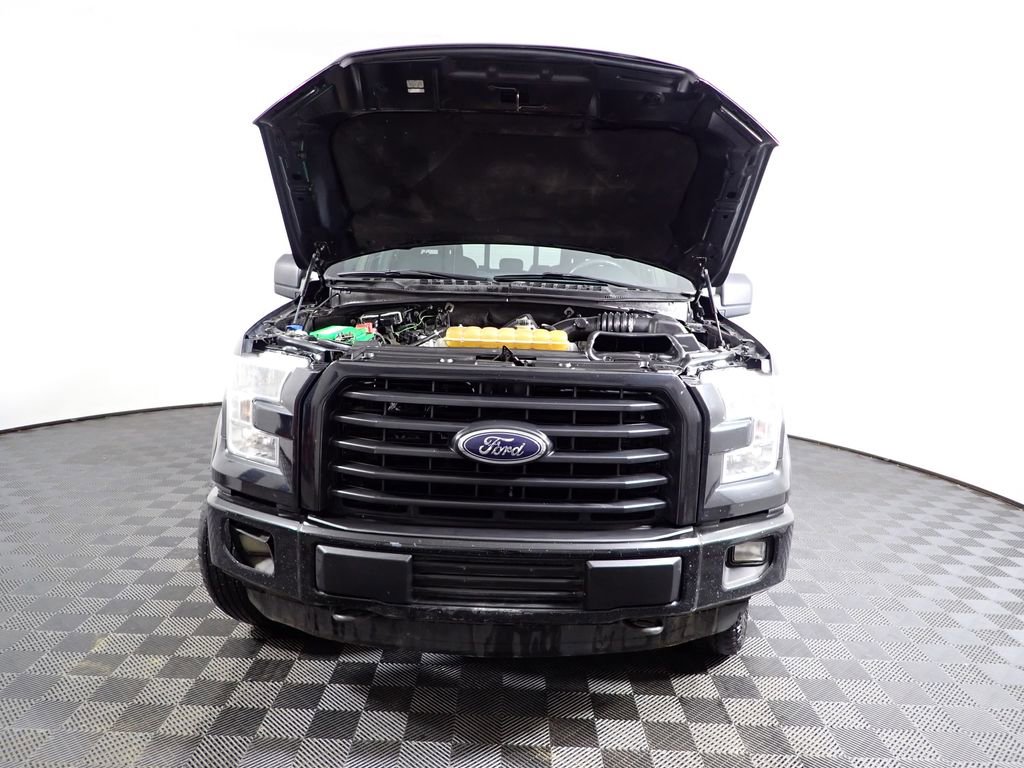 Used 2015 Ford F150 XLT w/ Equipment Group 302A Luxury image 6