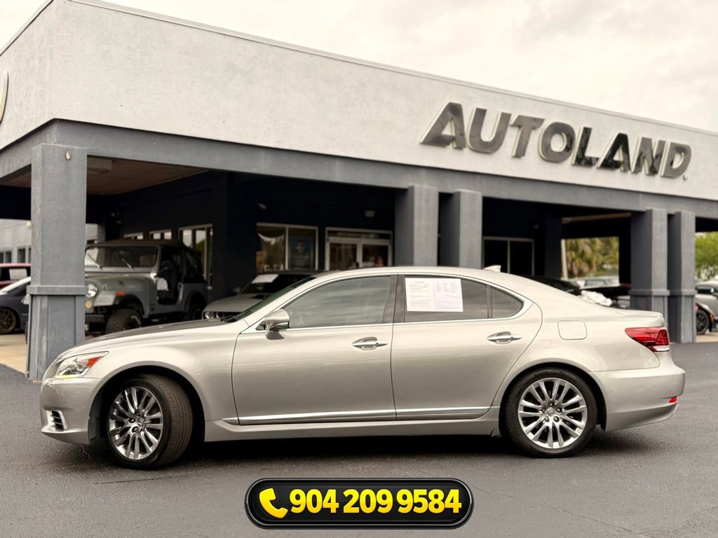 Used 2016 Lexus LS 460 w/ Comfort Package RWD image 4