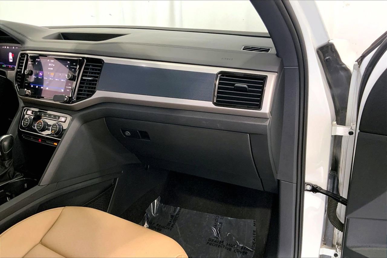 Used 2020 Volkswagen Atlas Cross Sport SEL w/ Cross Sport MDO Package AWD/4WD image 16
