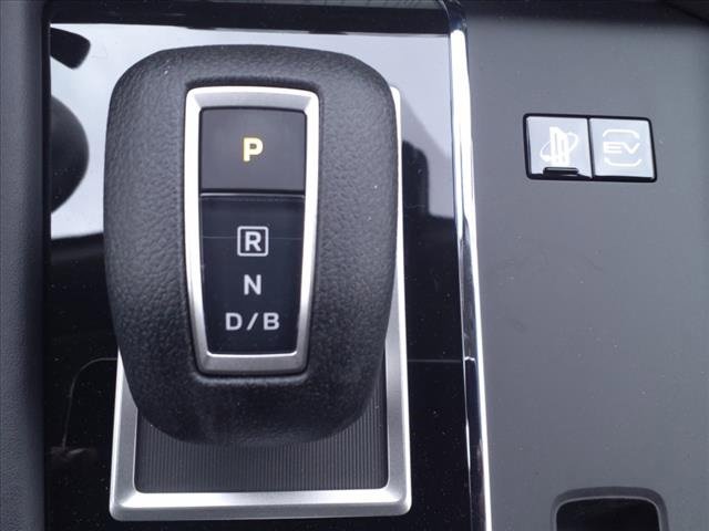 New 2025 Mitsubishi Outlander ES image 14