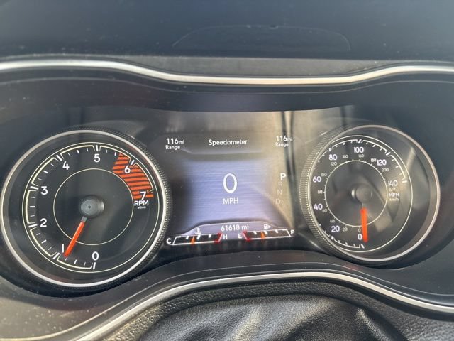 Used 2019 Jeep Cherokee Trailhawk AWD/4WD image 25
