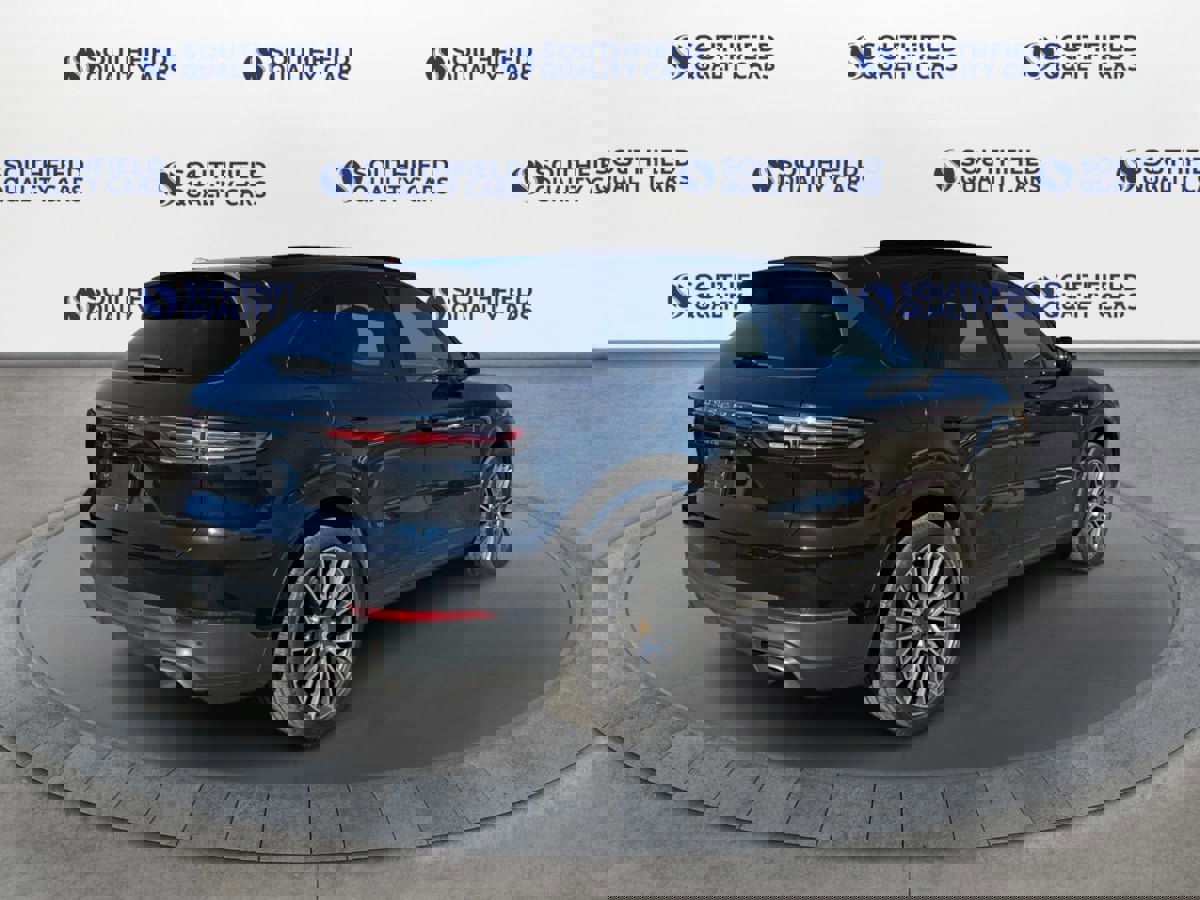 Used 2020 Porsche Cayenne image 7