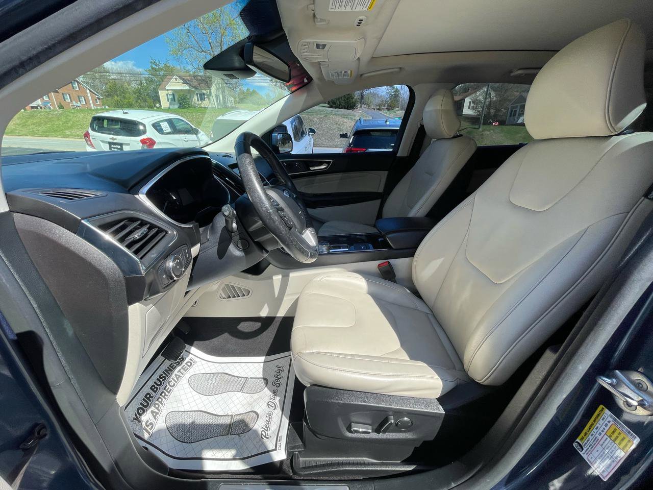 Used 2019 Ford Edge Titanium w/ Cold Weather Package image 18