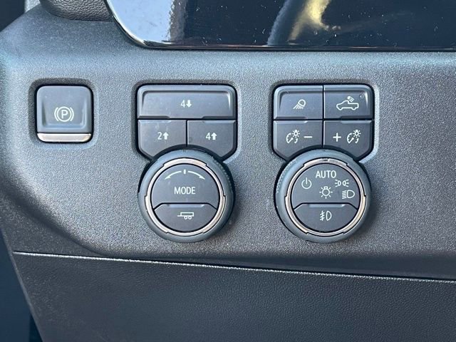 Used 2025 Chevrolet Silverado 2500 LT w/ Trail Boss Package image 13