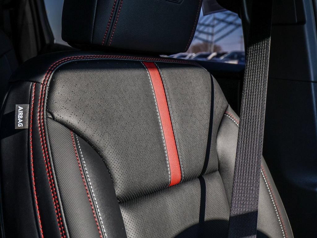 New 2026 Chevrolet Traverse RS w/ LPO, Floor Liner Package FWD image 80