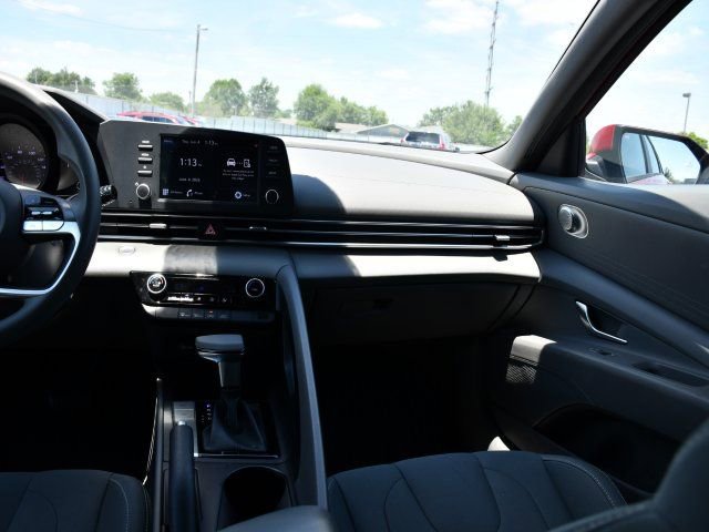 Used 2021 Hyundai Elantra SEL w/ Cargo Package FWD image 23