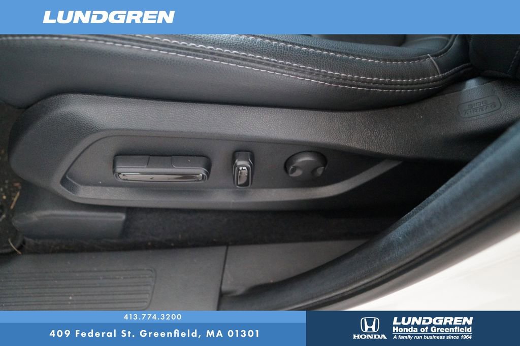 Used 2025 Honda Pilot EX-L image 13
