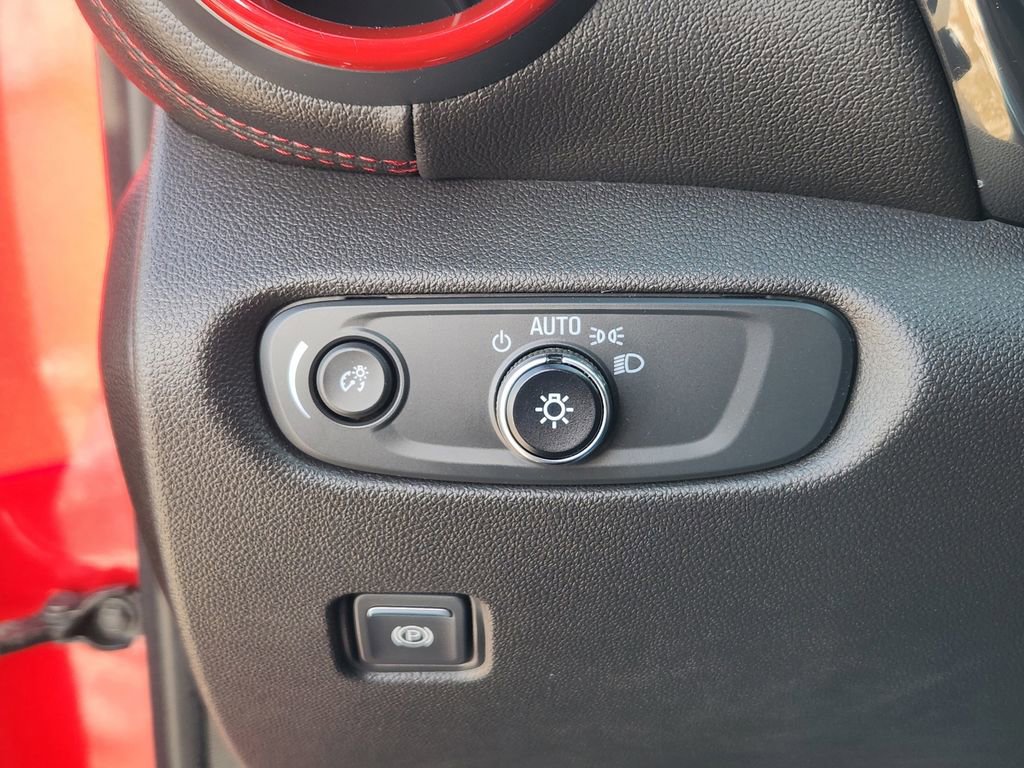 Used 2021 Chevrolet Blazer RS w/ Enhanced Convenience Package image 30