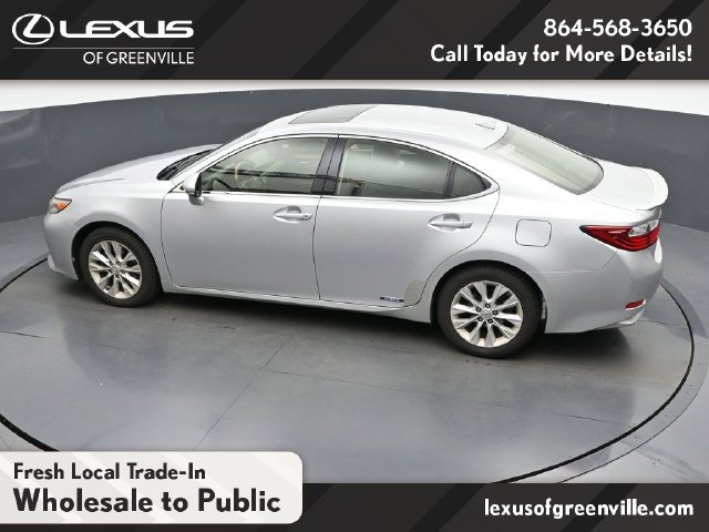 Used 2013 Lexus ES 300h FWD image 29