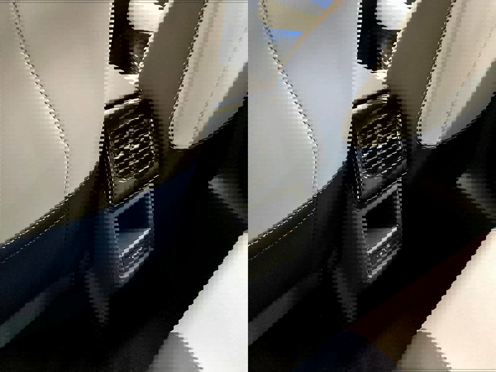 Used 2023 Volkswagen ID.4 Pro S image 36