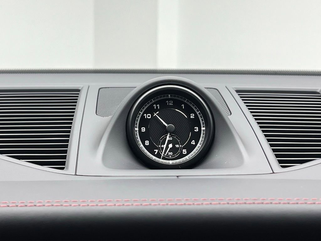 New 2025 Porsche Macan S image 12