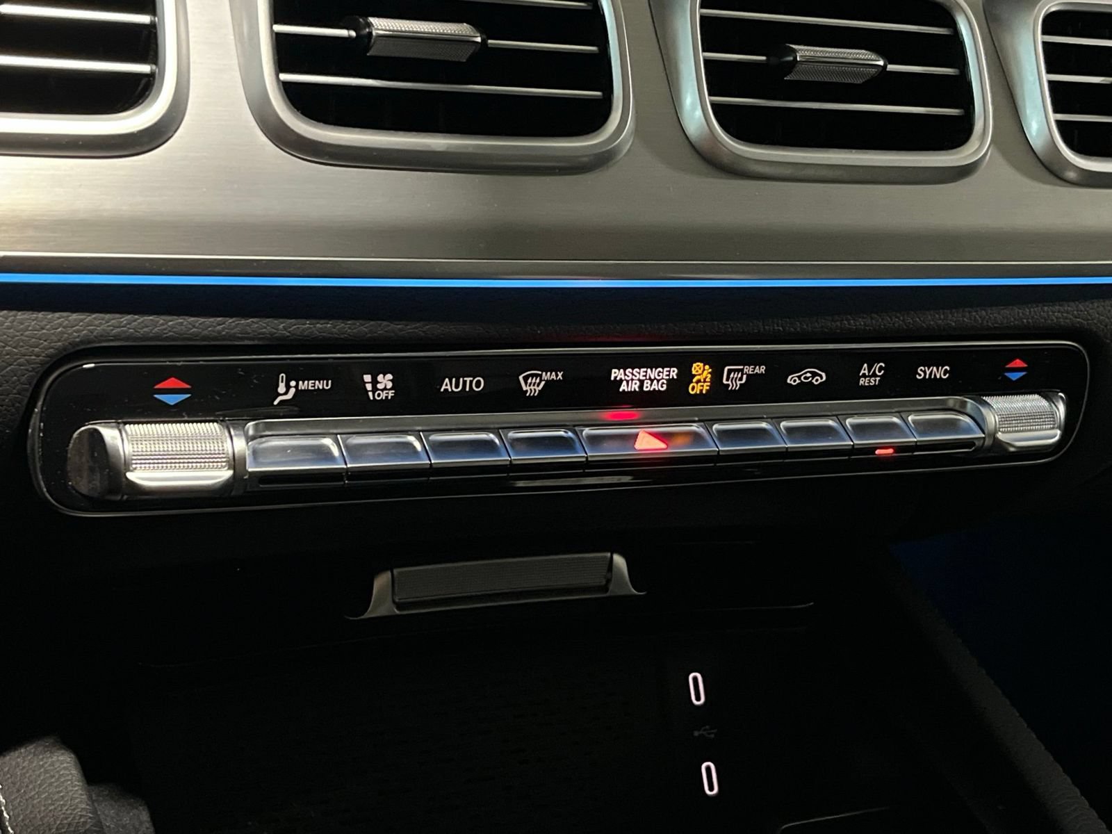Used 2025 Mercedes-Benz GLE 350 4MATIC image 26