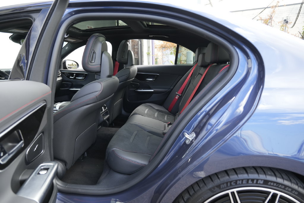 Used 2025 Mercedes-Benz C 43 AMG 4MATIC Sedan w/ AMG Night Package Plus image 30