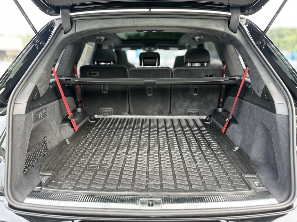 Used 2025 Audi SQ7 Prestige image 6