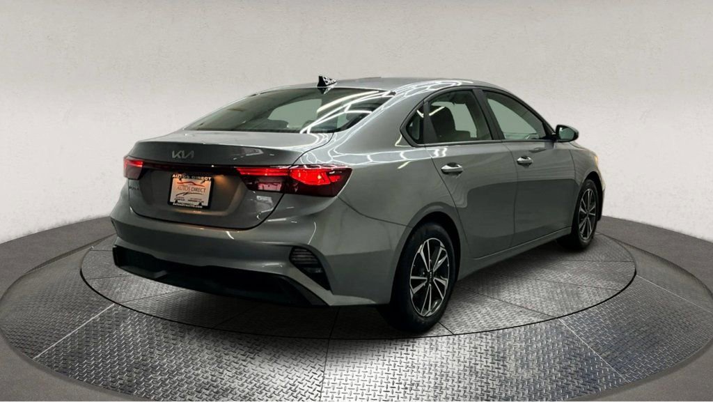 Used 2024 Kia Forte LXS image 8