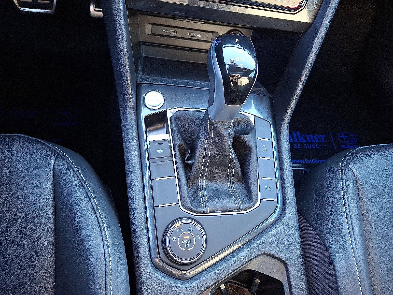 Used 2024 Volkswagen Tiguan SE R-Line image 16