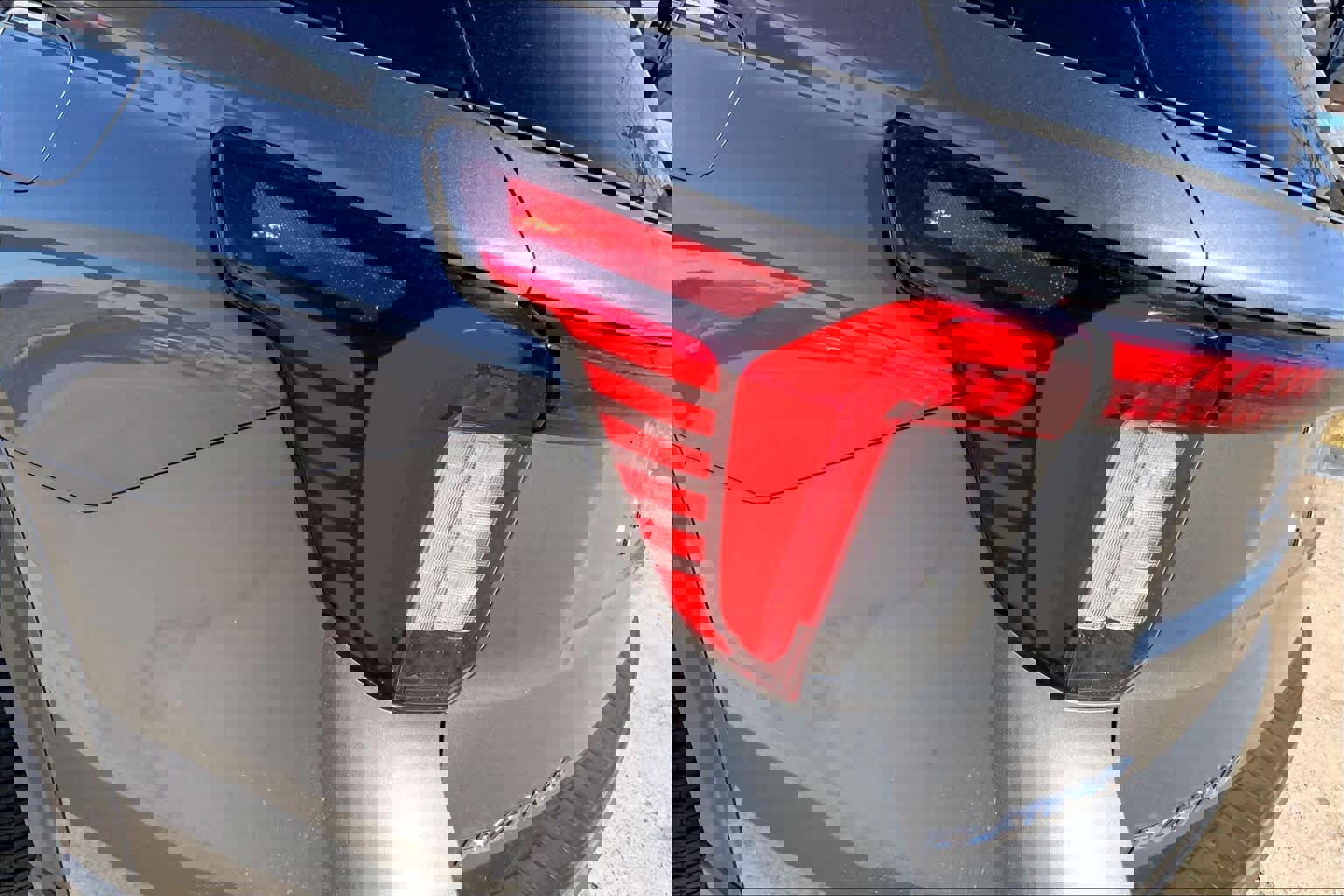 Used 2025 Ford Explorer Platinum w/ LUX Leather Package image 27