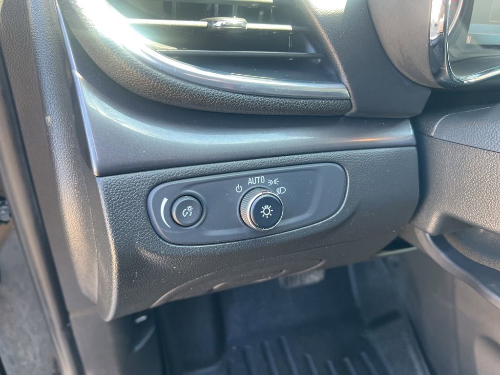 Used 2019 Buick Encore Preferred AWD/4WD image 50