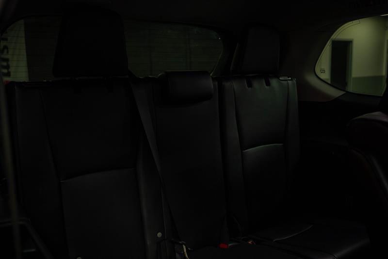 Used 2025 Toyota Grand Highlander AWD image 18