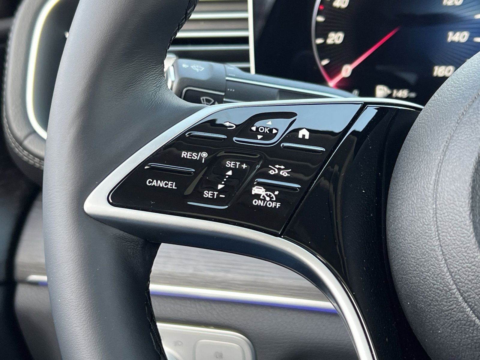 New 2026 Mercedes-Benz GLE 450 4MATIC Coupe image 30