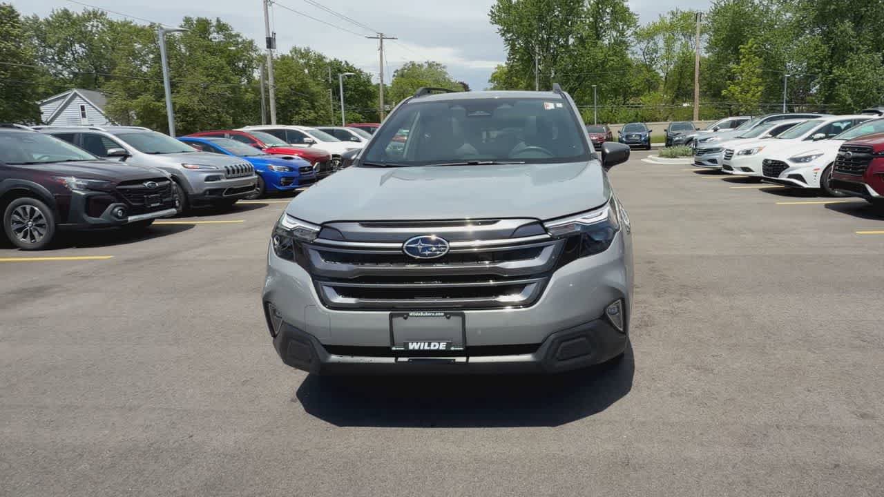 Certified 2025 Subaru Forester Premium AWD/4WD image 3