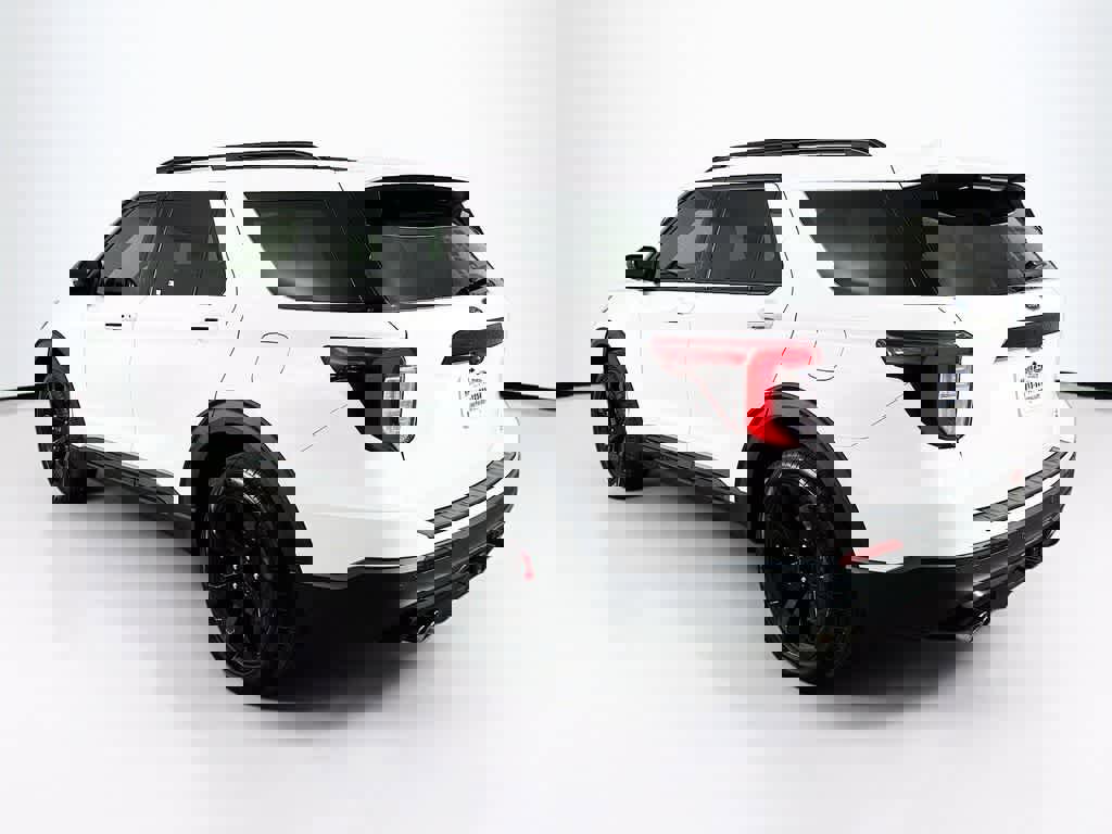 Certified 2023 Ford Explorer ST w/ Equipment Group 401A image 4