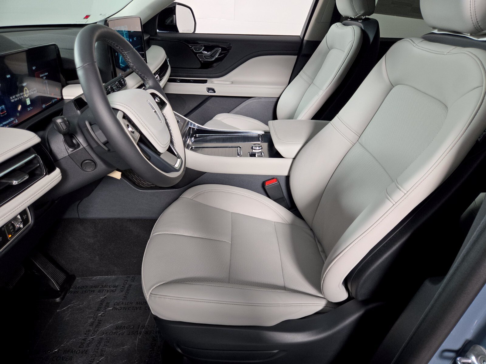 New 2026 Lincoln Aviator AWD w/ Jet Appearance Package image 13