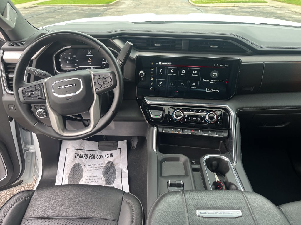 Used 2024 GMC Sierra 2500 Denali w/ Denali Reserve Package AWD/4WD image 12