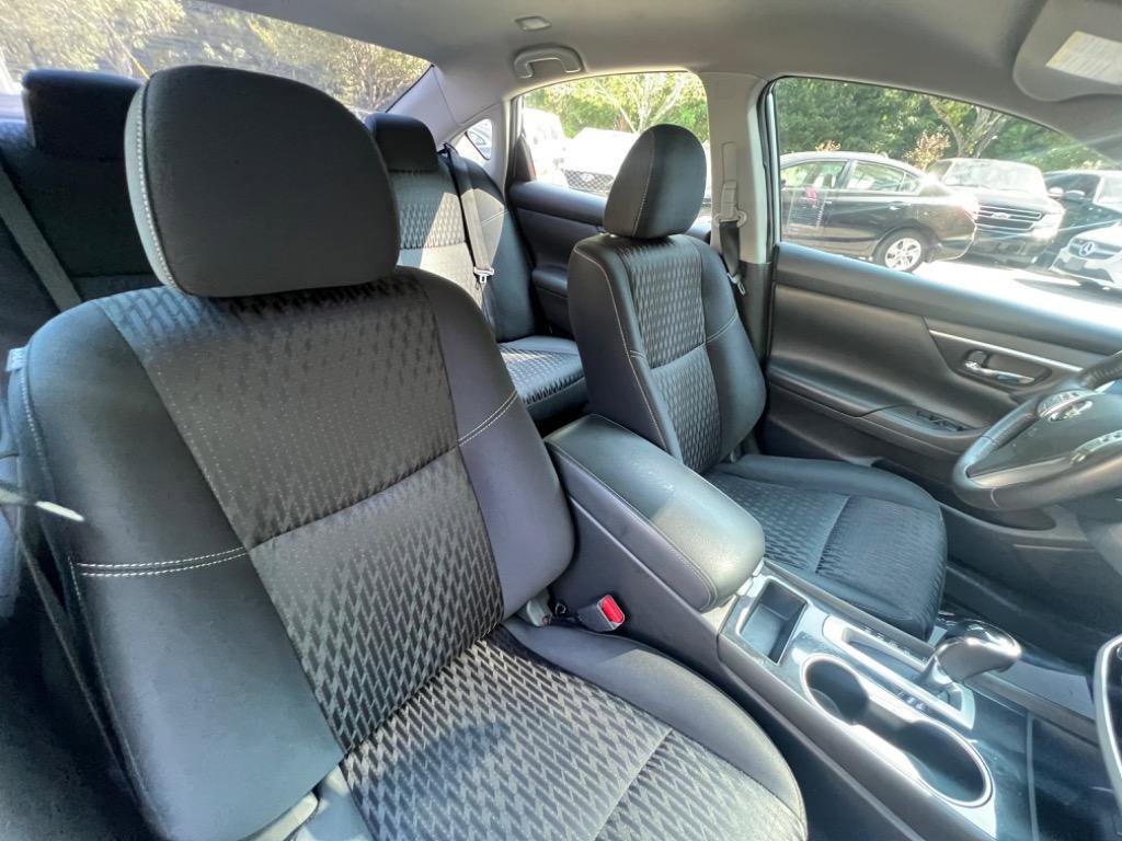 Used 2018 Nissan Altima 2.5 SV FWD image 21