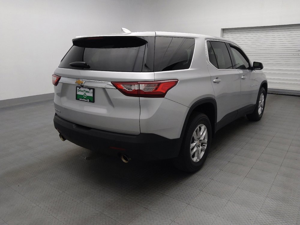 Used 2021 Chevrolet Traverse LS FWD image 9