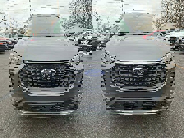 Certified 2024 Ford Escape Platinum image 2