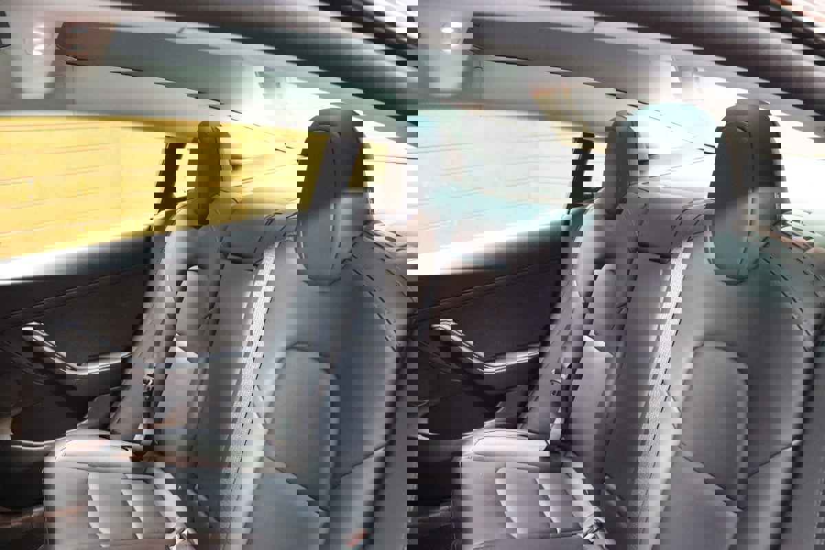 Used 2023 Tesla Model 3 Standard Range image 42