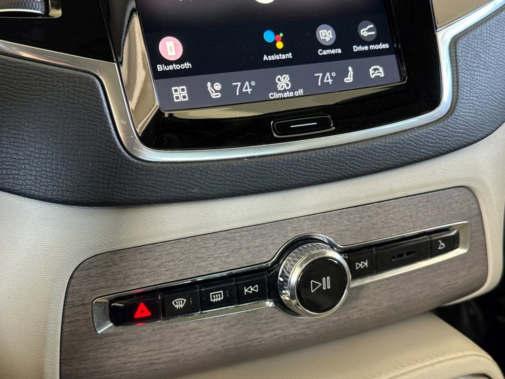 Certified 2023 Volvo XC90 T8 Plus w/ Protection Package Premier image 21