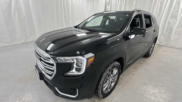 Used 2024 GMC Terrain SLT image 7