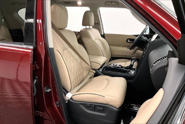 Used 2024 Nissan Armada Platinum w/ Captain's Chairs Package AWD/4WD image 8