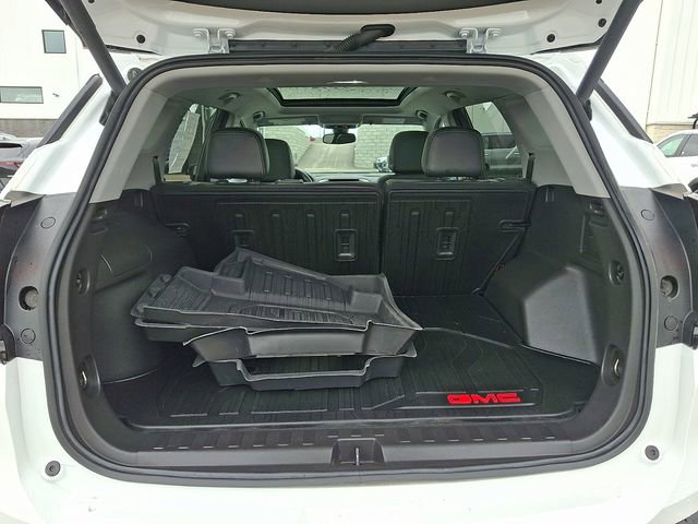 Used 2024 GMC Terrain SLT w/ Tech Package AWD/4WD image 31