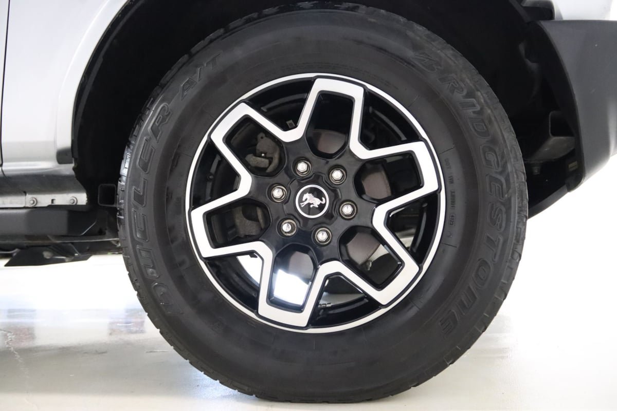 Used 2023 Ford Bronco Outer Banks AWD/4WD image 85