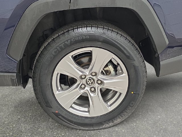 Certified 2025 Toyota RAV4 XLE AWD/4WD image 29
